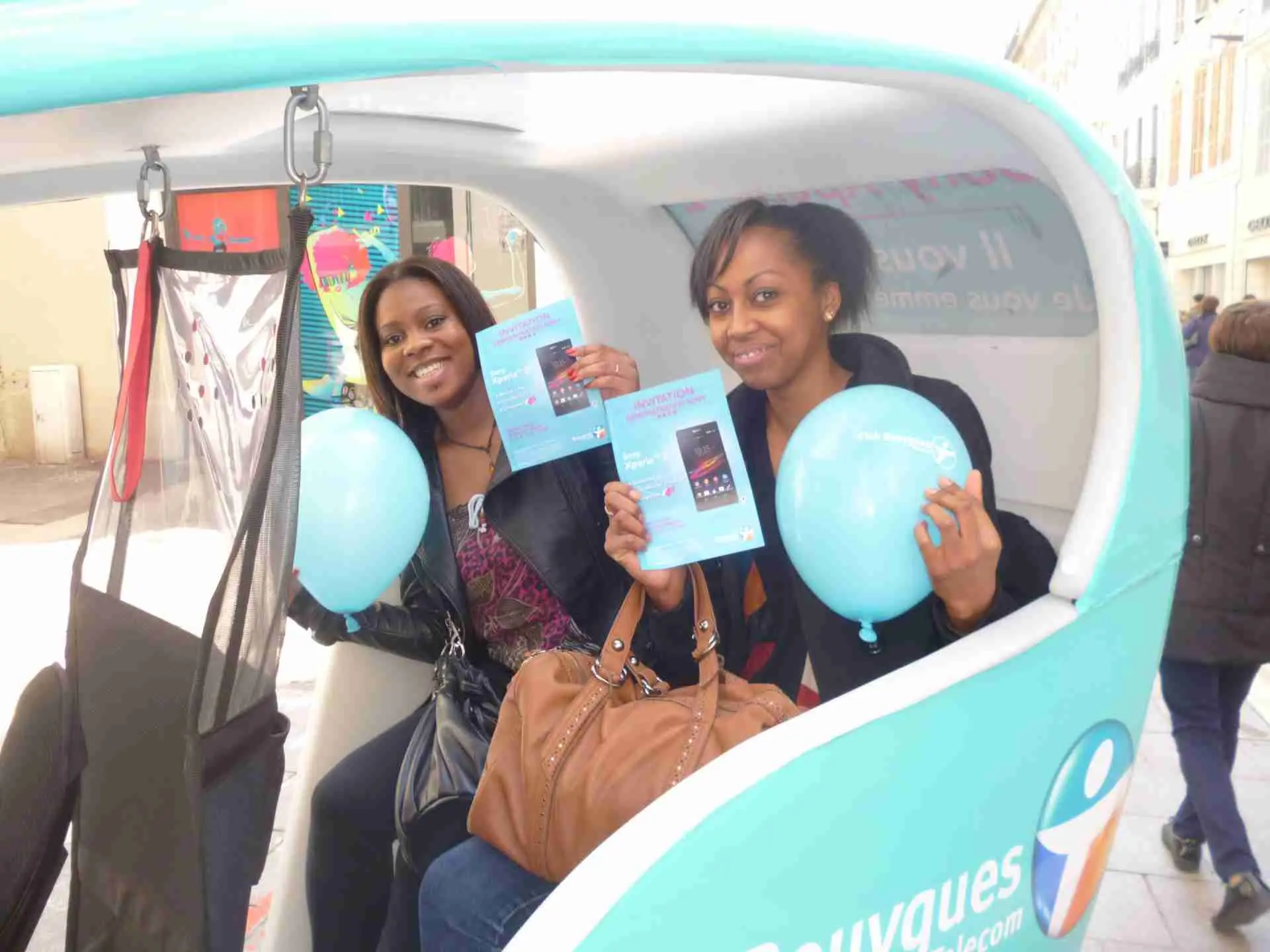 Agence street marketing Nice - activation terrain vélotaxi Moovypub