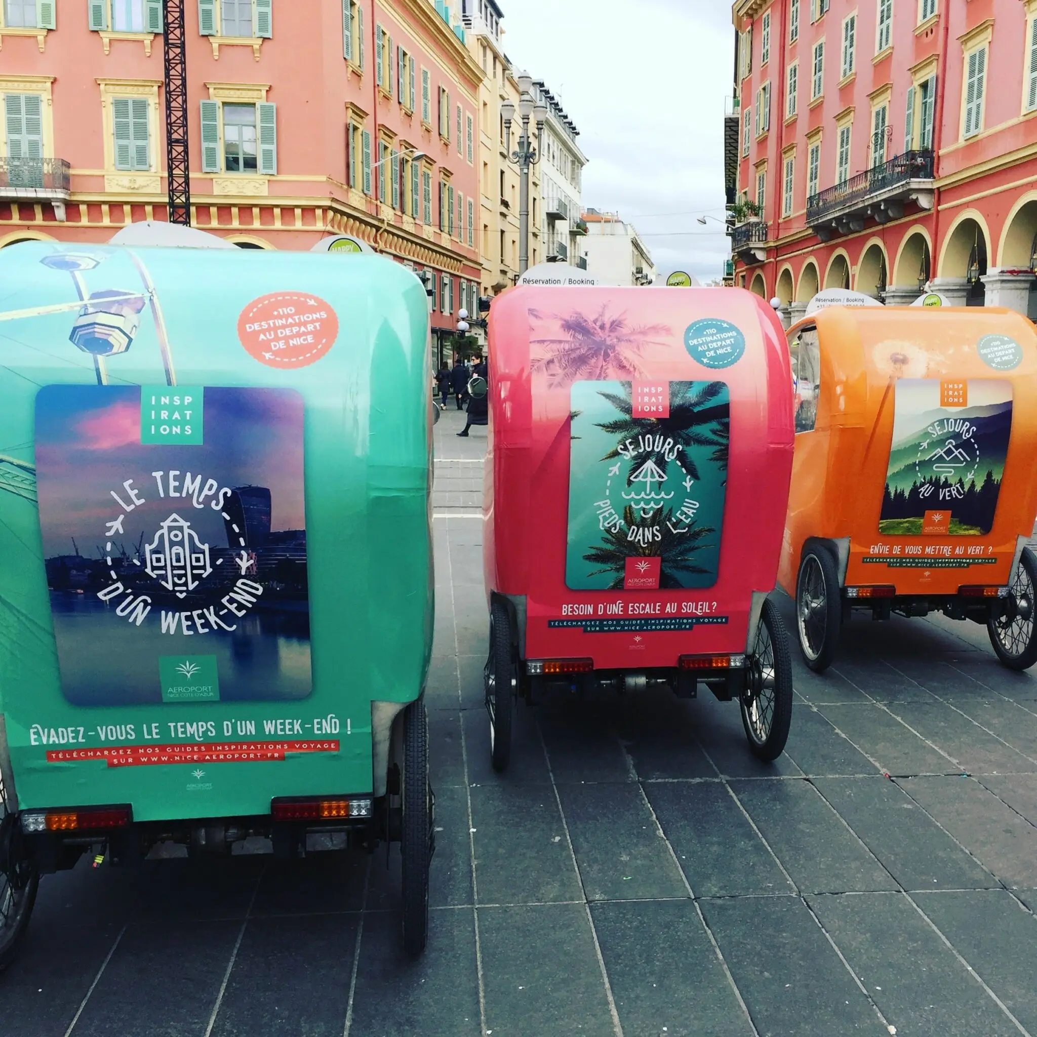 Affichage mobile Nice : vélotaxi publicitaire sur la Place Masséna